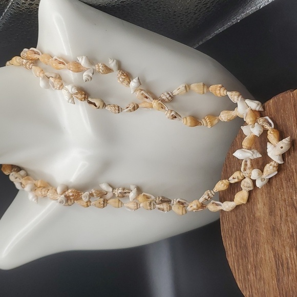 Authentic seashell vacation movie prop necklace N2714 beachy boho bohemain - Picture 1 of 3